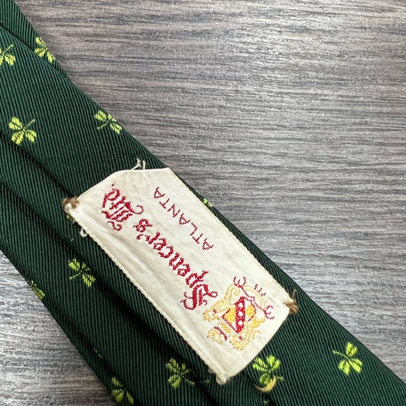 Atkinson’s Irish Poplin Green St. Patrick’s Day Clover Tie - Picture 4 of 5